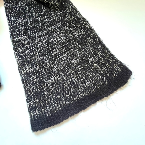 Zara black & silver metallic v-neck long bell sleeve knit sweater - Picture 15 of 15